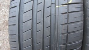 Letní pneu 275/40/19 Michelin - 2