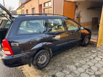 Prodám Ford Focus Kombi 1,6 benzin najeto 63 000 km - 2