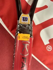 - NOVÁ – Tenisová raketa na tenis Wilson WRT7981103 - 2