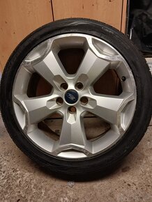 Letní pneu 235/40/R18 vzorek 90% - 2