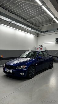 Lexus IS200 - 2