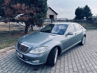 Mercedes-Benz S500 (W221) – 285 kW, V8 - 2