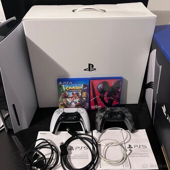 PS5 s mechanikou + 2 ovladače+ Miles Morales Crash Bandicoot - 2