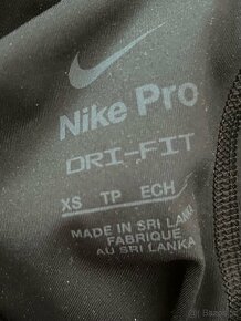 Nike Pro legíny - 2