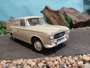 prodám model 1:18 Peugeot 403 berline grand luxe 8cv 1964 - 2