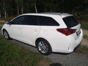 Toyota Auris 2,0 Diesel - 2