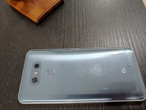 Mobilní telefon LG G6 - 2