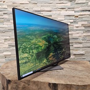 HP Z27xs G3 4K USB-C DreamColor Display - 2