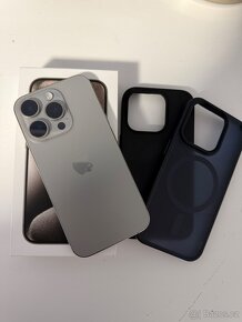 iPhone 15 Pro 256 GB Přírodní Titan - 2