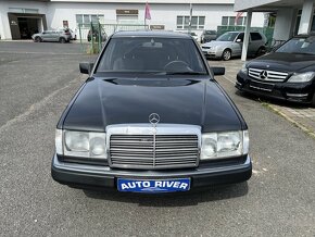 Mercedes Benz W124 200d Manuál 1991 - 2