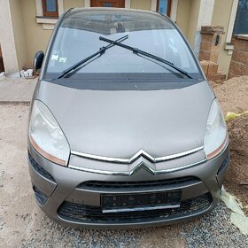 Prodám náhradní díly z vozu Citroen C4 Picasso r.v.2008 - 2