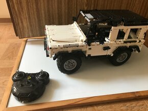 RC Stavebnice LAND ROVER DEFENDER s nabíjecí baterií - 2