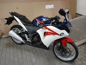 Motocykl Honda CBR 250 - 2