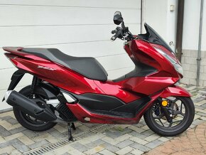 Honda PCX 125 // 2022 // Top stav - 2