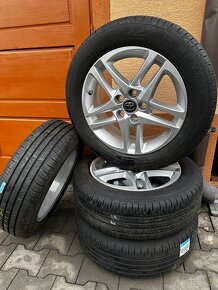 5x114,3 R17 6,5J ET45 Toyota + 215/60 R17 Bridgestone (2022) - 2