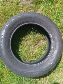 Zimní pneu 215/65 R17 99V - 4 kusy - 2