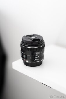 Canon EF 85mm f/1.8 a Canon 28mm f/2.8 IS USM - 2