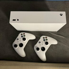 XBOX SERIES S WHITE + DRUHÝ OVLADAČ - 2