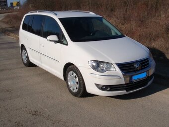 VW Touran 1,4 TSI 103 kW R -Line rok 2009 - 2