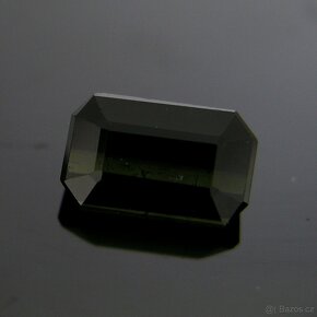 Turmalín přírodní, oktagon - 2,28 ct. - 2