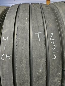 Nákladní vlekové pneu 235/75R17.5 Michelin - 2