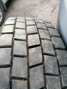 Pneumatiky Michelin 225/75 R 17,5 - MAN s disky - 2