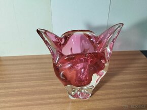 Váza z hutního skla růžová/červ.-J.Hospodka m.296 - 2