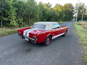 Ford Mustang 1966 convertible - 2