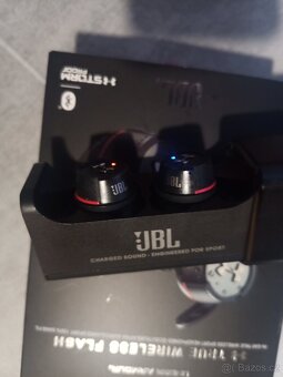 Jbl Under Armour True Wireless - 2