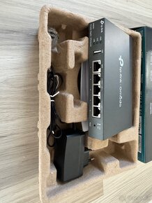 Router TP-Link ER605 - 2