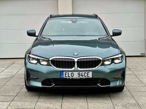 BMW 330e 215kw SportLine Plug-in / 54tkm / záruka 2025 - 2