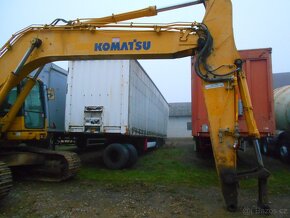 Pasový bagr KOMATSU - 2