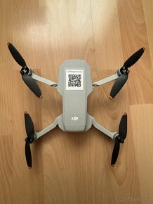 Dron DJI Mini 2 Fly More Combo - 2