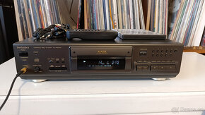 TECHNICS SL-PS670A Stereo CD Player/ Příslušenství - 2