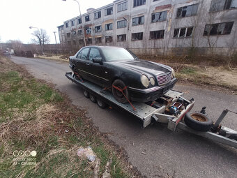 Prodám veškeré náhradní díly Mercedes Benz w210 300TD - 2