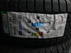 Zimní pneu 215/65 r16 - 2