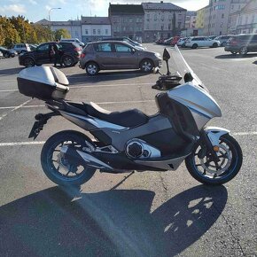 Honda Integra NC 750 DCT (2016) - 2