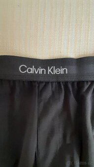 Pánské černé kraťasy na spaní / na doma Calvin Klein - 2