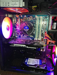 PC Intel i5 3570K, 8GB RAM, ASUS R7 250X 2GB, SSD - 2