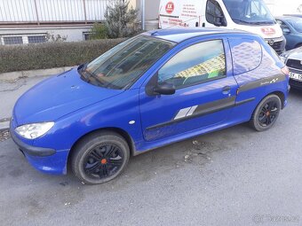 prodám Peugeot 206 van r.v. 2004 1.1i 44kw, kosmetika, volat - 2