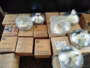 Predám PAR lampy PAR 64 1000W, PAR 56 300W - 2