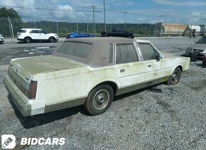 Lincoln 87 limo V8 - 2