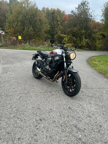 Yamaha xsr 700 - 2