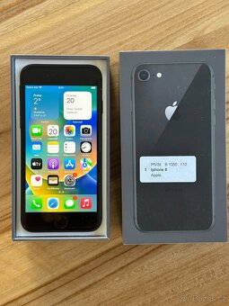 Apple iPhone 8 64GB černý + krabička, baterie 100% - 2