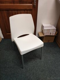 Prodám set 4 kvalitních italských židlí - Cena za sadu 4 ks - 2