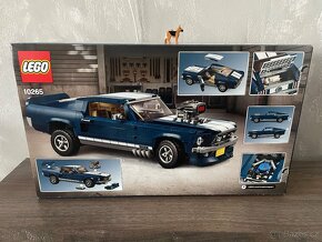 Lego Technic 10265 Ford Mustang - 2