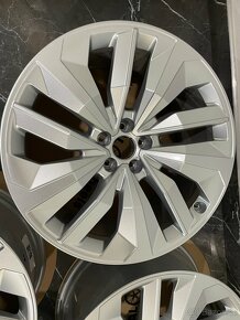 original audi e tron S R20 5X112 4ke601025e ET22 DPH - 2