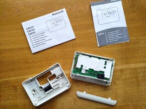 HONEYWELL CMT707A1011 prostorový termostat - 2