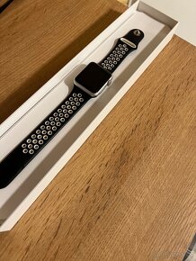 Hodinky Apple Watch Series 1 (Bez nabíječky) - 2