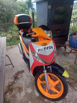 Honda SH 125i (2007) REPSOL - 2